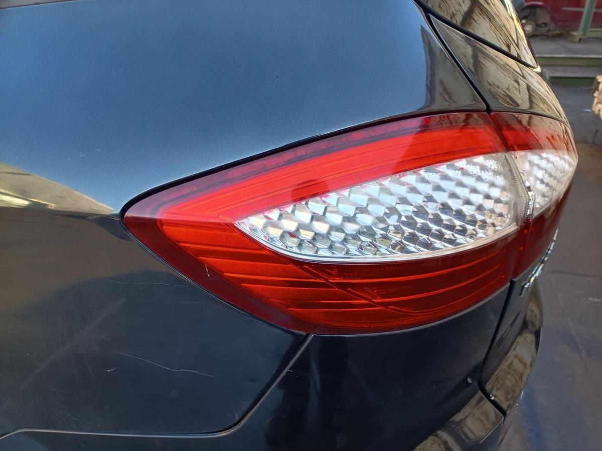 Ford Mondeo IV Turnier original R&uuml;ckleuchte links Heck/Schluss/Licht Bj 2009