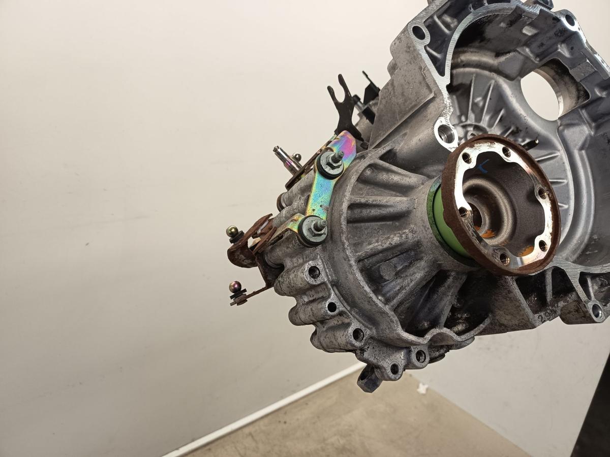 VW Golf IV originales 5G Getriebe ERT 82TKM Motor BCB 1,6L 77KW Bj 2002