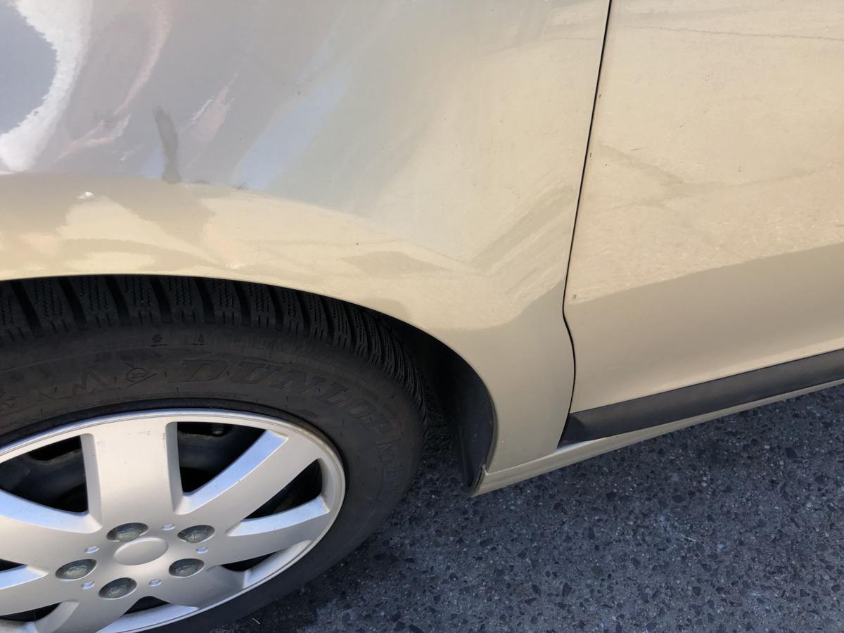 Citroen C4 Typ L Kotfl&uuml;gel vorn links Fahrerseite Plastik KCW Sable de Langrune
