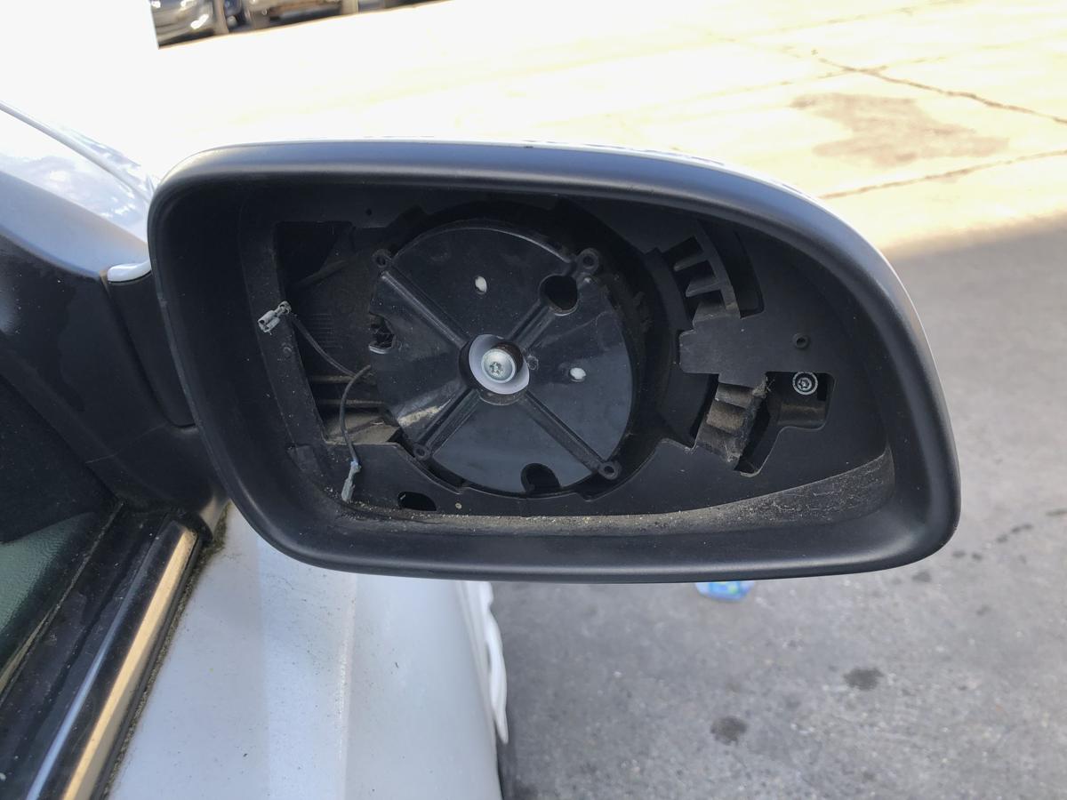 Opel Astra H GTC Au&szlig;enspiegel rechts R&uuml;ckspiegel elektrisch Spiegel 10U wei&szlig;