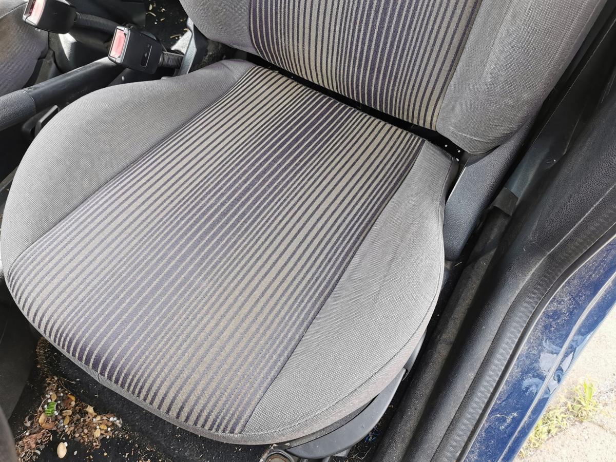 Ford Fusion JU2 Fahrersitz Sitz Autositz vorn links Stoff Höhenverstellung