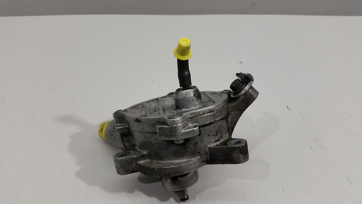 Volvo V70 original Vakuumpumpe 2401ccm 120KW Bj 2004 08699237