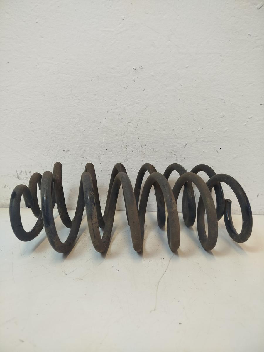 Nissan Qashqai J11 Satz Schraubenfeder Federn Hinterachsfedern Feder 1.2 85kw