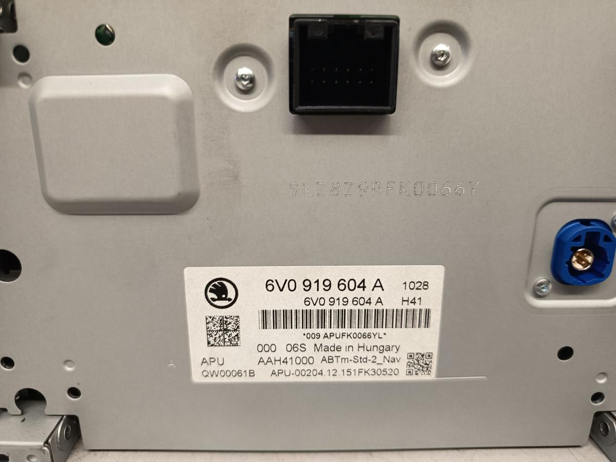 Fabia III NJ original Radiobedieneinheit Display Amundsen Navi 6V0919604A Bj2015