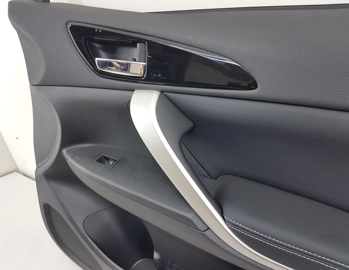 Mitsubishi Eclipse Cross T&uuml;rverkleidung vorn rechts in schwarz Bj2023