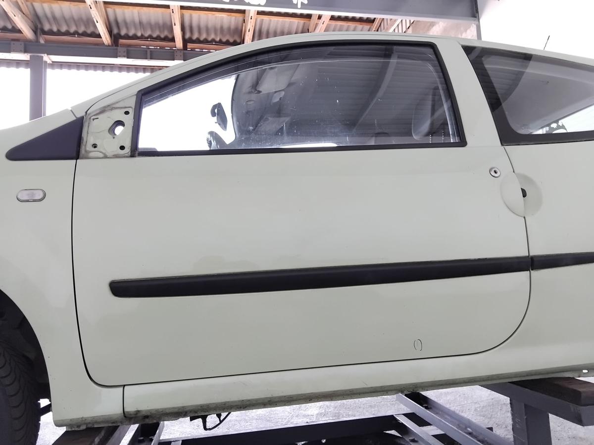 Renault Twingo 2 T&uuml;r vorn links Fahrert&uuml;r DVF97 Pastellgelb BJ2008