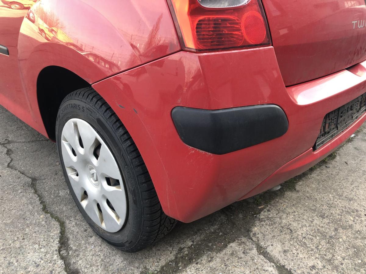 Renault Twingo 2 II Sto&szlig;f&auml;nger hinten Hecksch&uuml;rze Hecksto&szlig;stange OV727 rot