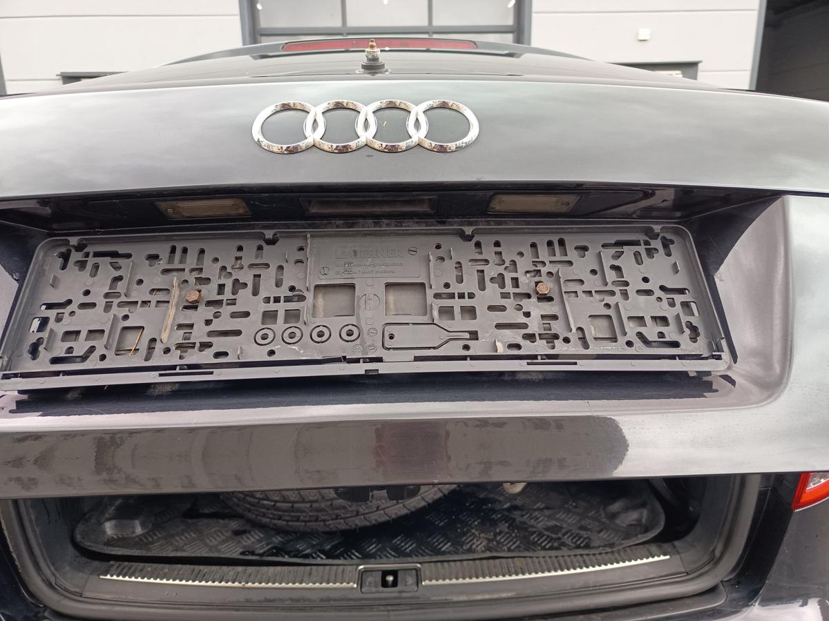 Audi A4 8E B7 Avant original Heckklappe mit Scheibe Z9Y Phantomschwarz Bj 07