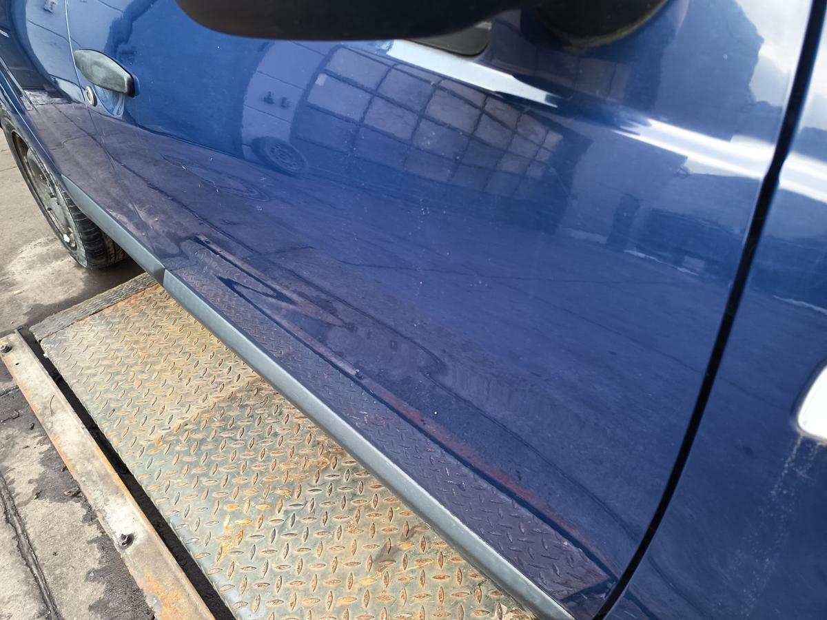 Dacia Sandero 1 original T&uuml;r vorn rechts Beifahrer 61H Blue marine Bj 2009