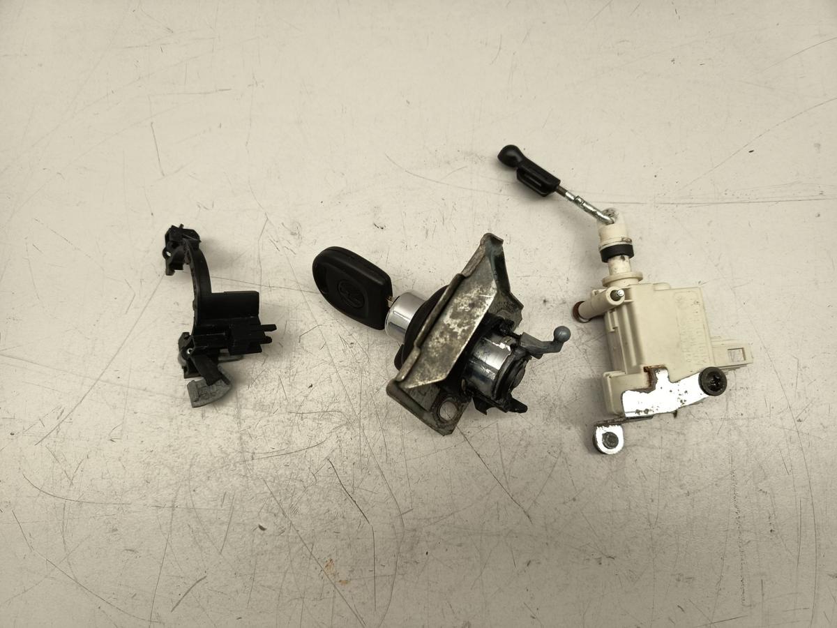 VW Fox original Schlie&szlig;zylinder Heckklappe Baujahr 2006