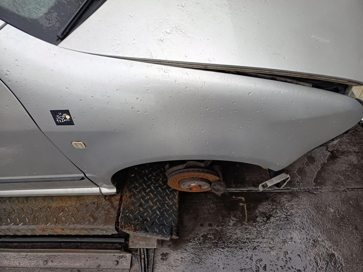 Skoda Fabia I 6Y original Kotfl&uuml;gel rechts Seitenteil F7T Diamantsilber Bj 2005