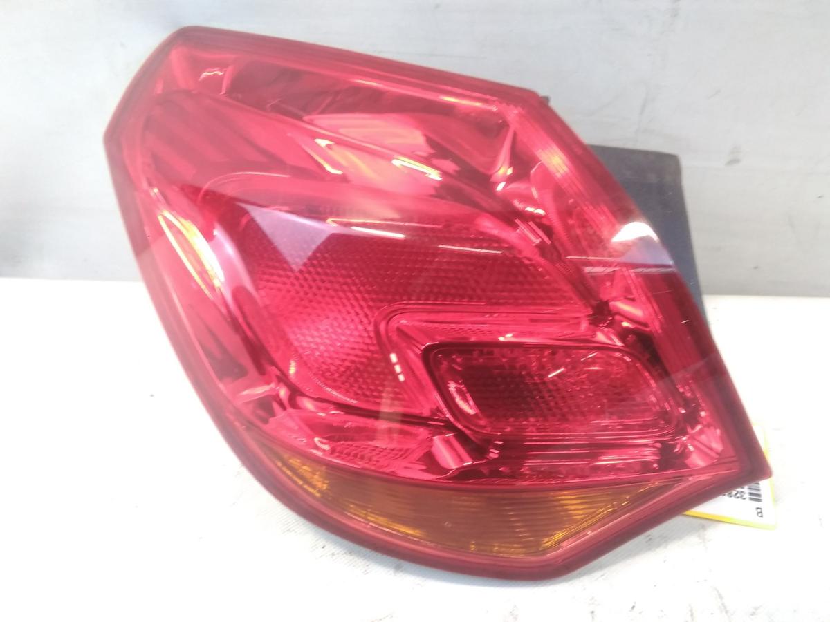 Opel Astra J 5-Türer Fließheck original Rückleuchte Heckleuchte links Bj.2013