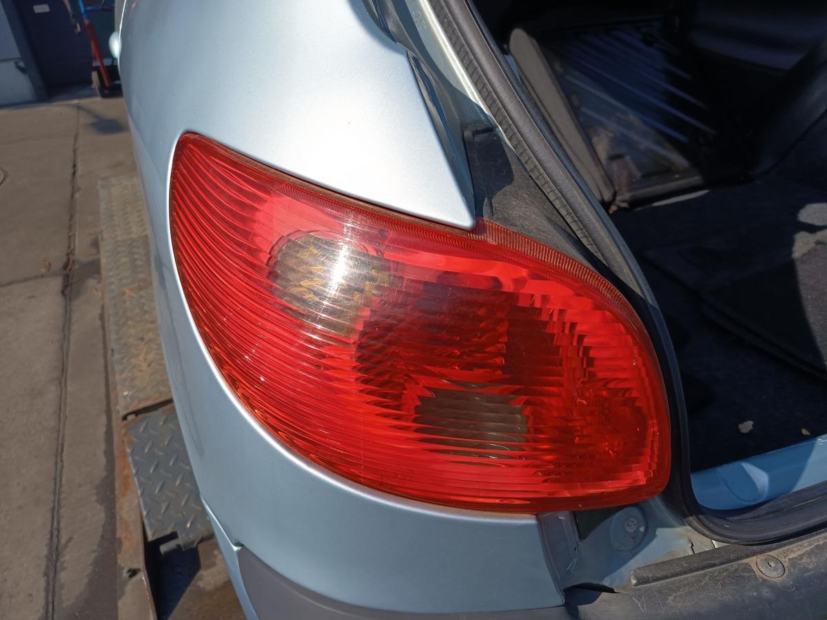 Peugeot 206 original R&uuml;ckleuchte links Heck Schluss Licht Bj 2006