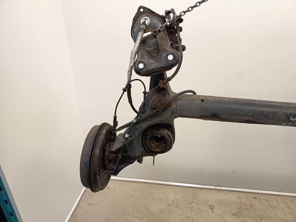 Opel Corsa D original Hinterachse Tr&auml;ger trommelgebremst 13342367 70tkm Bj 2012