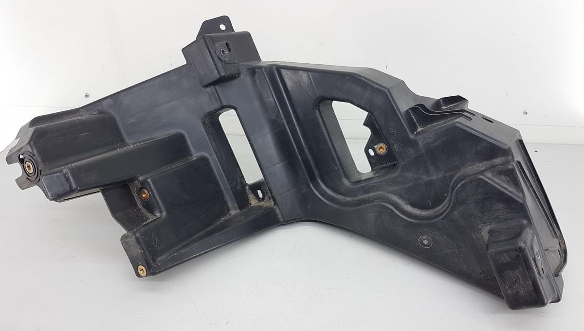 Tesla Model X Halter Scheinwerfer links Bj22 1617912-00-C Scheinwerferhalterung