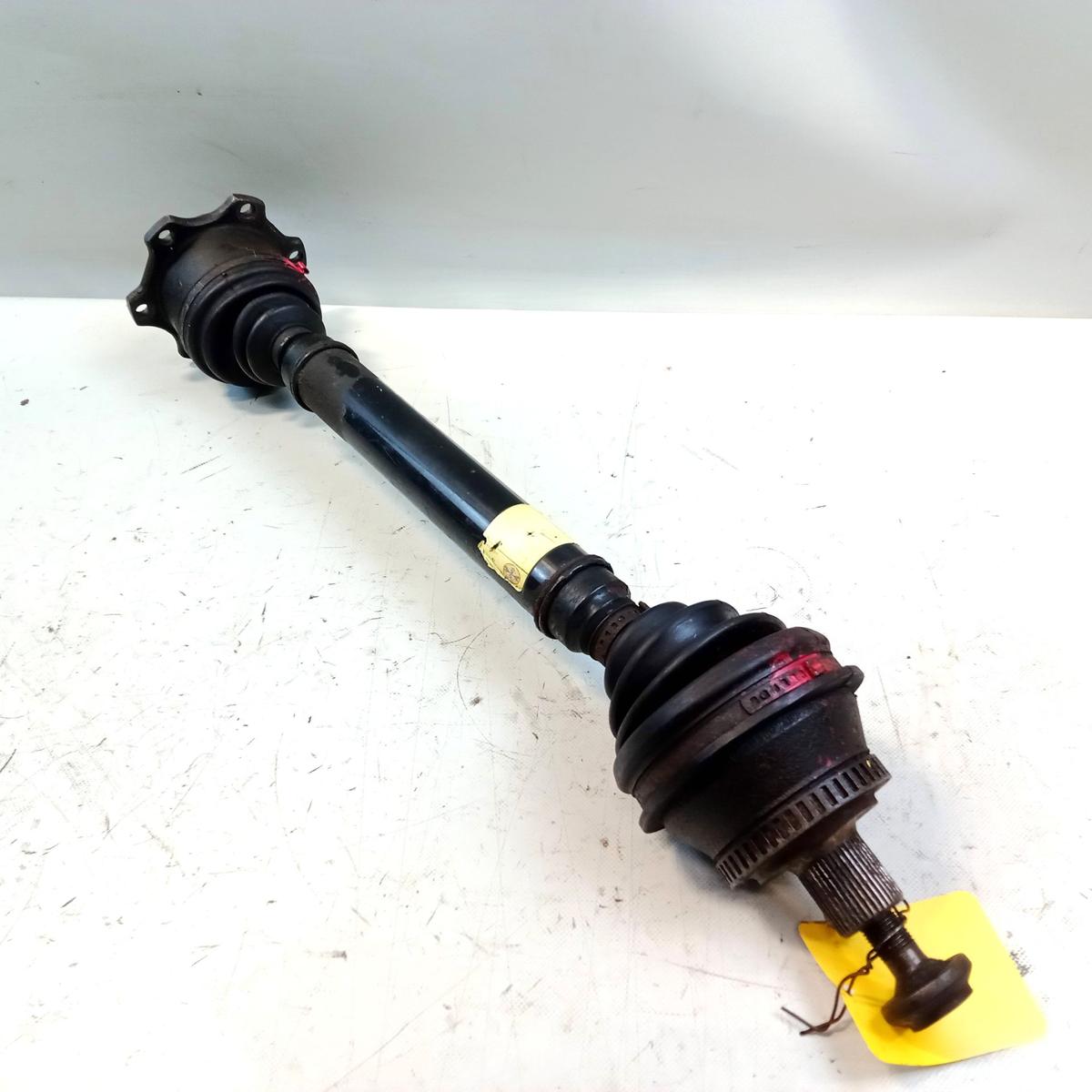 Audi A4 B5 original Antriebswelle Gelenkwelle vorn rechts 2.8 128kw BJ1994