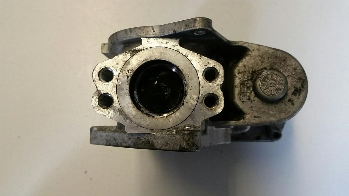 VW Passat B6 3C Abgasrückführungsventil AGR Ventil 03L131501E 26184808 VALEO