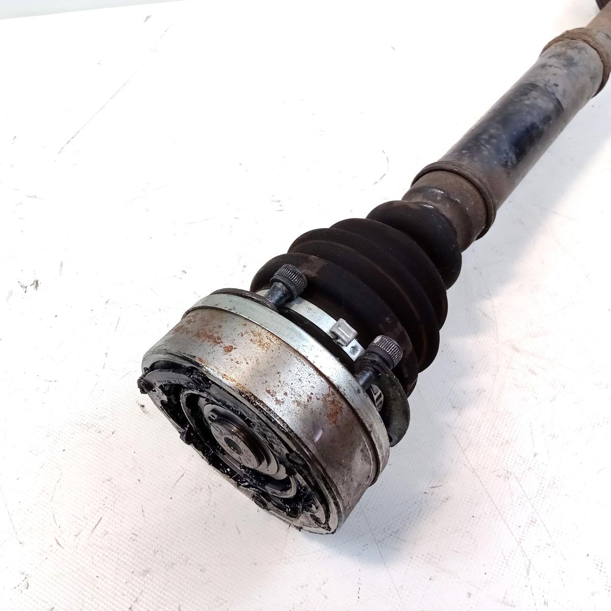Audi A4 B5 original Antriebswelle Gelenkwelle vorn rechts 1.6 74kw Bj.1997