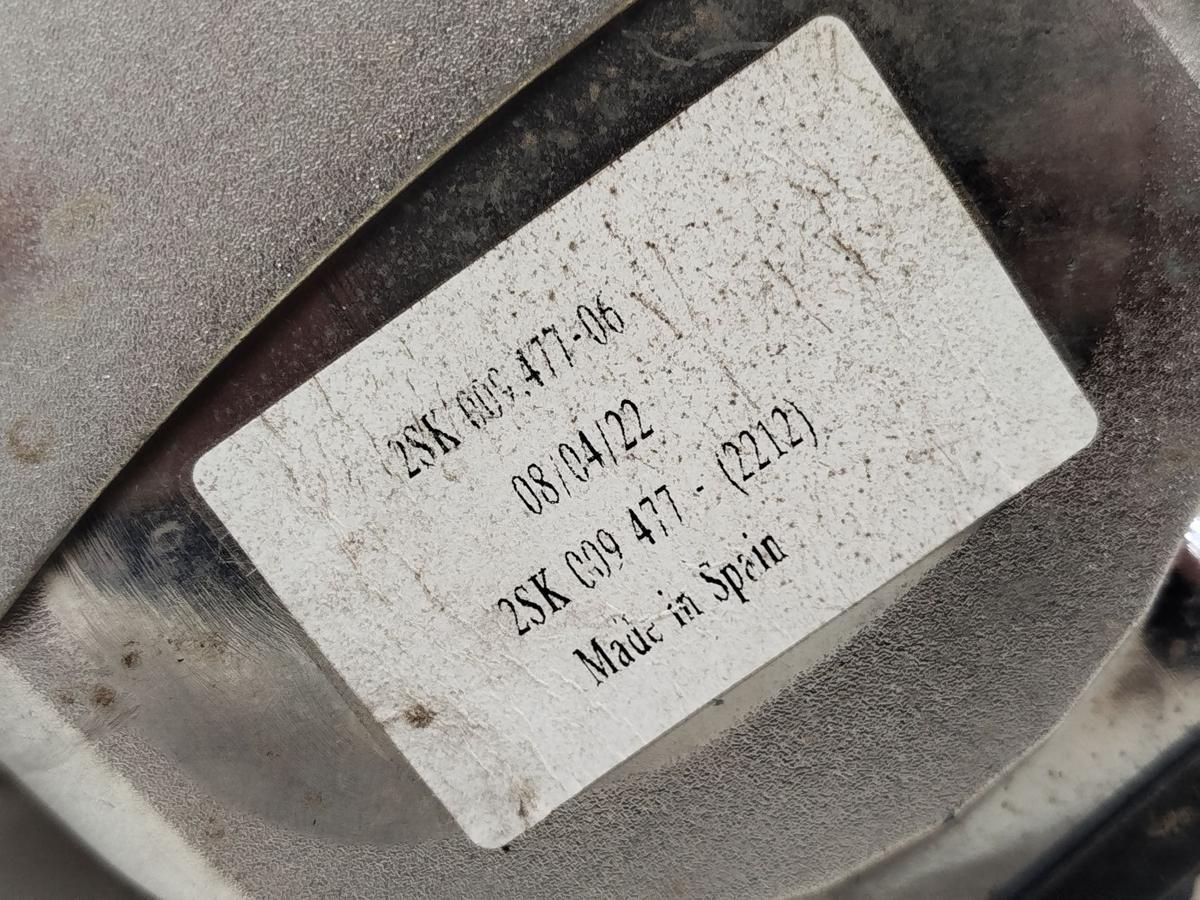 VW Touran 1T R&uuml;ckleuchte rechts R&uuml;cklicht Heckleuchte Facelift Hella