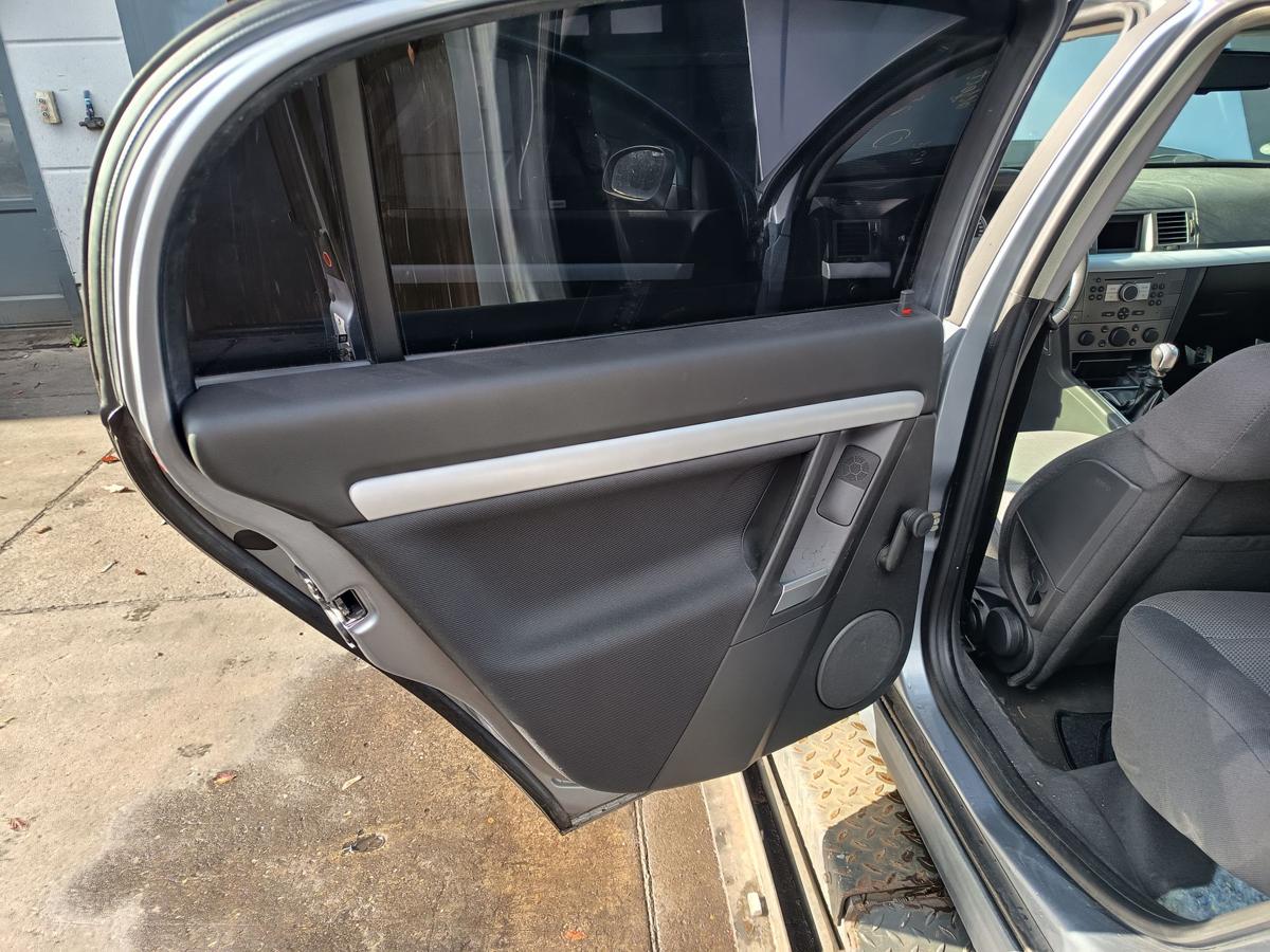 Opel Vectra C original Tür hinten links Fond Z163 Lichtsilber Bj 2004