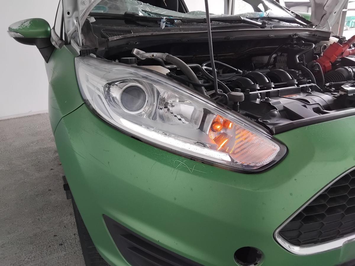 Ford Fiesta JA8 orig Scheinwerfer rechts Halogen mit LED Tagfahrlicht BJ2016