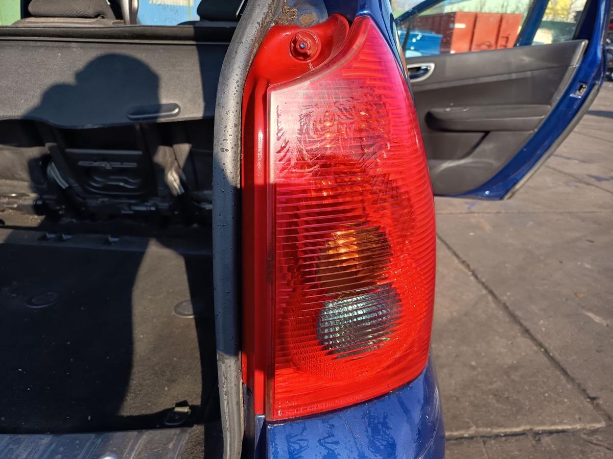 Peugeot 307 SW original R&uuml;ckleuchte rechts Heck/Schluss/Licht Bj 2004