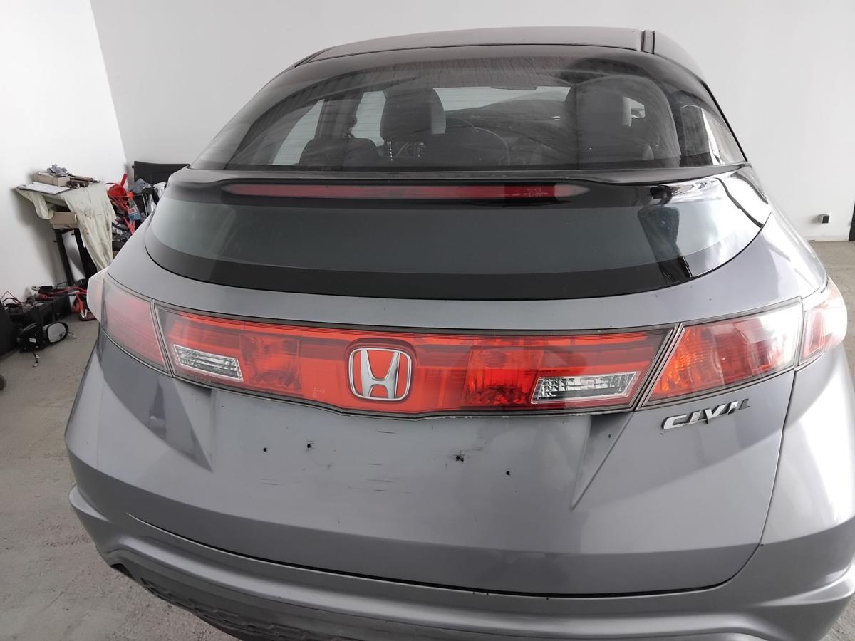 Honda Civic VIII FK Heckklappe B538M New Bluish Silver mit Scheibe BJ2008