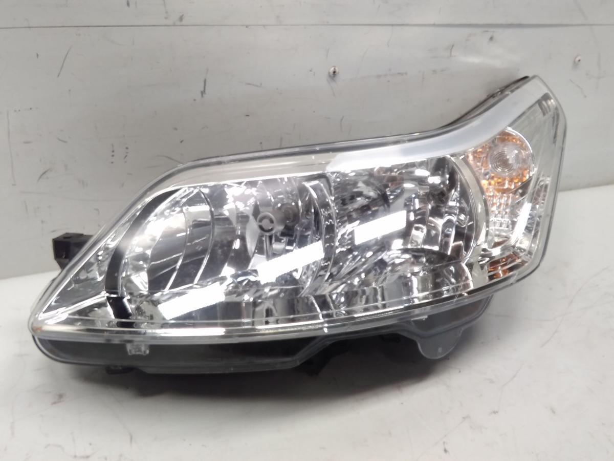 Citroen C4 Scheinwerfer vorn links Halogen mit LWR TYC BJ2006