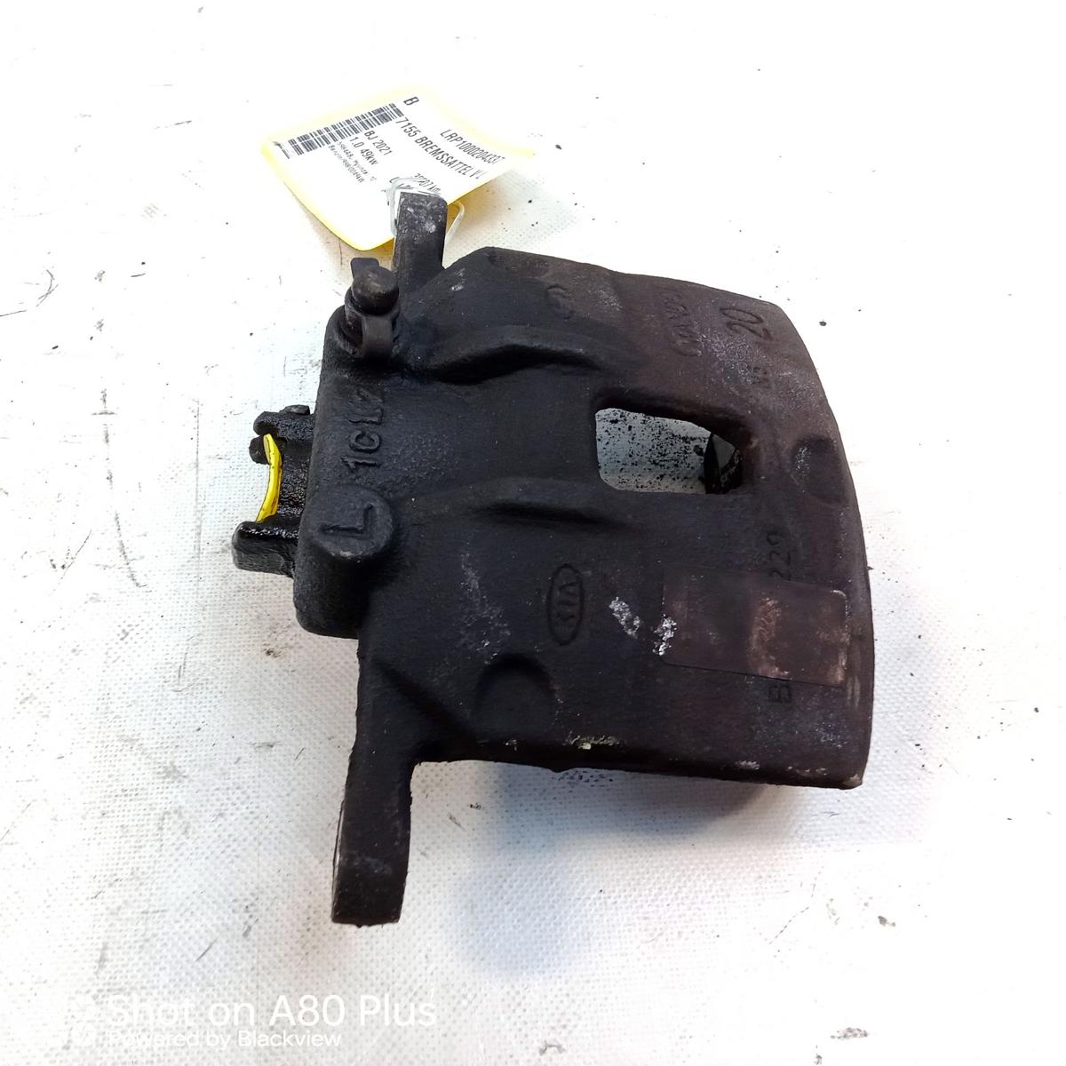 Hyundai i10 III AC3 original Bremssattel Vorderachse links 35507km Bj.2021