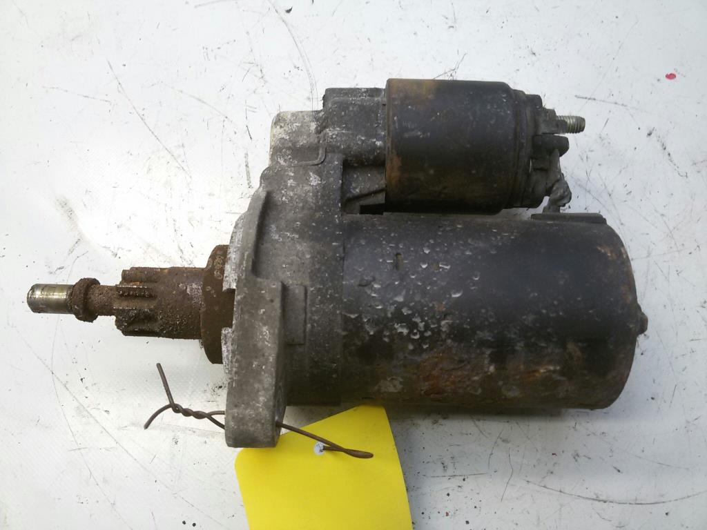 VW Passat 35i Anlasser Starter BOSCH 1.8 66kw RP BJ1990