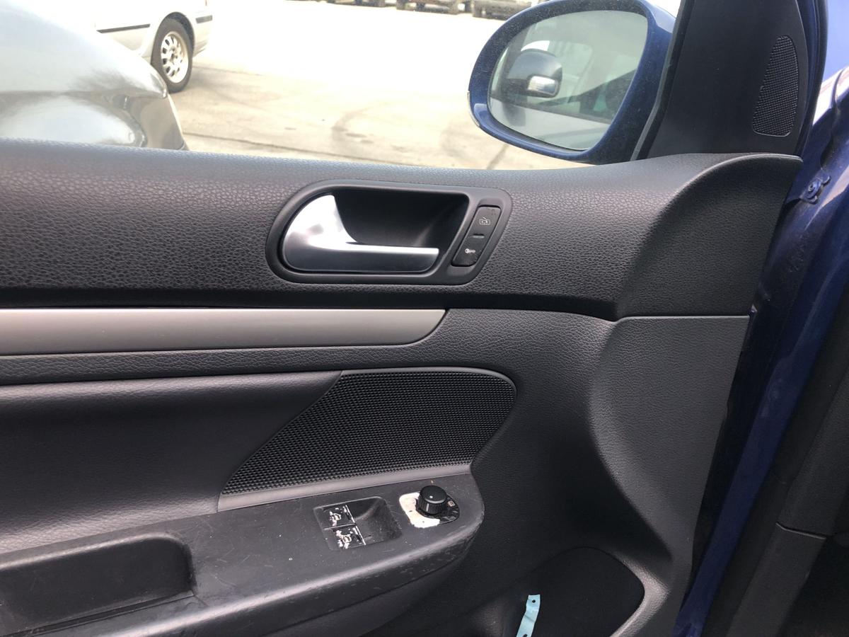 VW Golf 5 V 1K T&uuml;rverkleidung vorn links T&uuml;rpappe 3 t&uuml;rer Leder Innenverkleidung