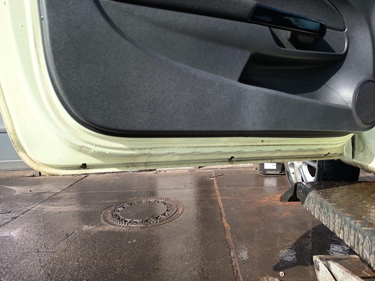 Opel Corsa D 3t&uuml;rer original T&uuml;r links Fahrer Z30R Guacamolewei&szlig; Bj 2012