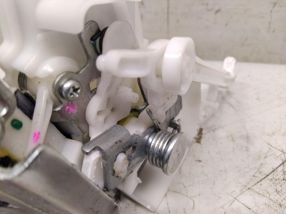 Mitsubishi Space Star A0 original Heckklappenschloss f&uuml;r ZV BJ2014 4-polig