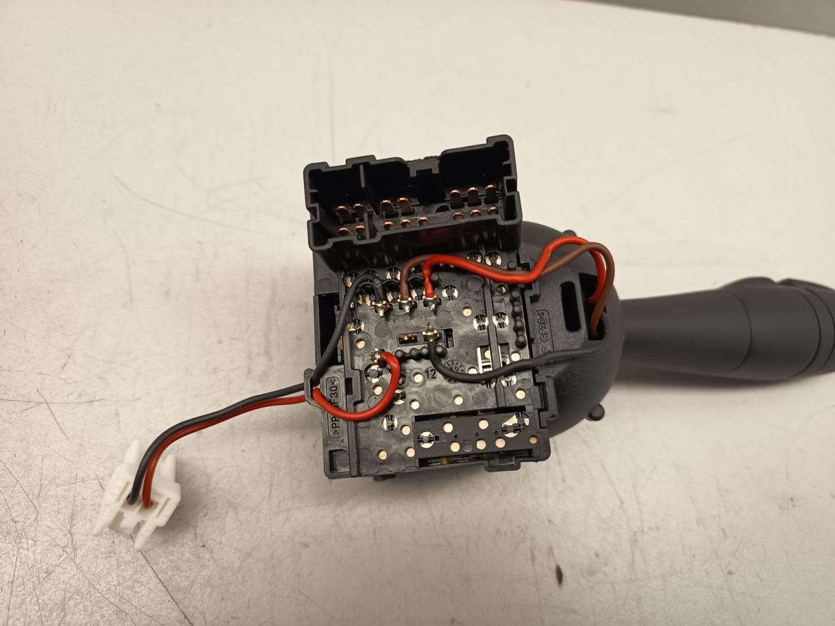 Dacia Sandero II original Blinkerschalter Baujahr 2020