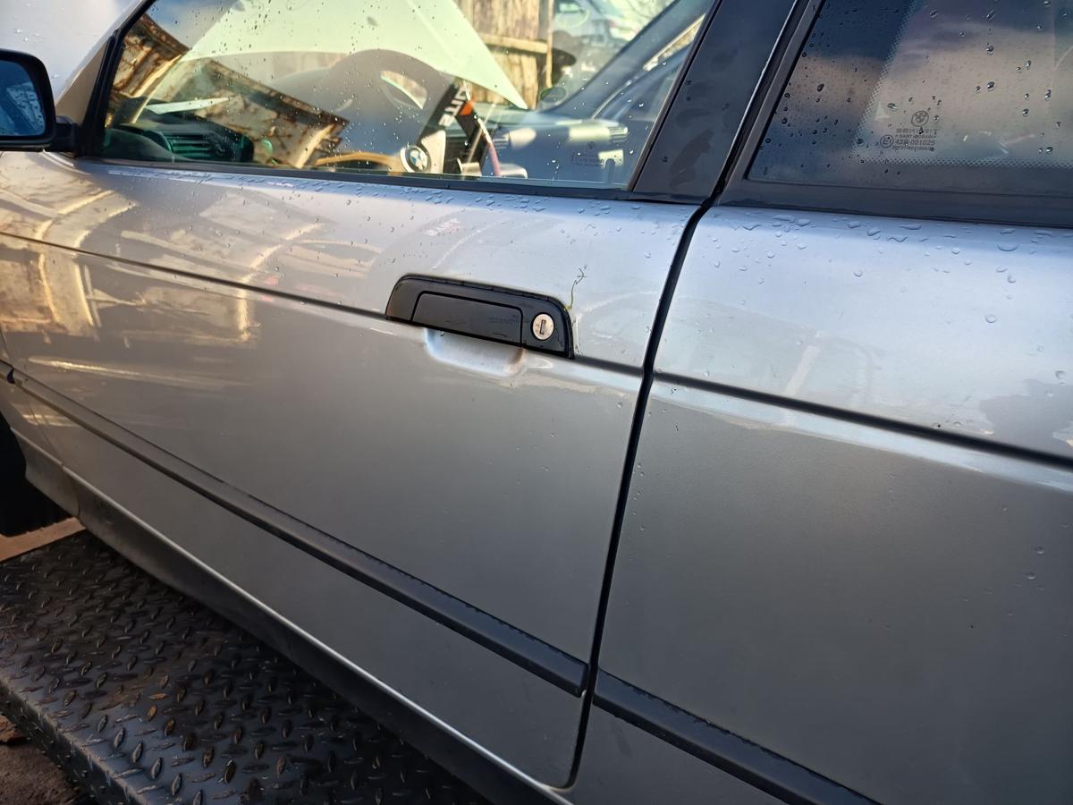 MW 3er E36 Compact Bj 1997 original Tür links Fahrer 309 Arktissilber Metallic