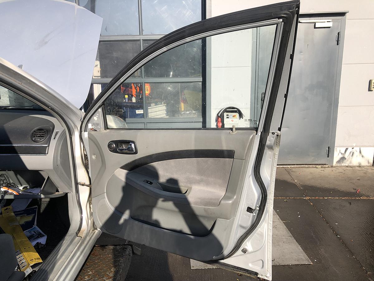 Chevrolet Nubira Kombi SX orig Tür vorn rechts Beifahrertür Poly Silver met Bj 07