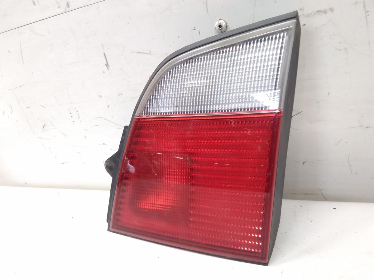 Nissan Primera P11 Kombi original R&uuml;ckleuchte Heckleuchte innen rechts BJ1999