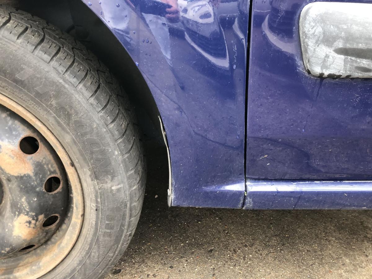 Dacia Logan MCV Kotflügel vorn links Fahrerseite OV61H Blue Marine