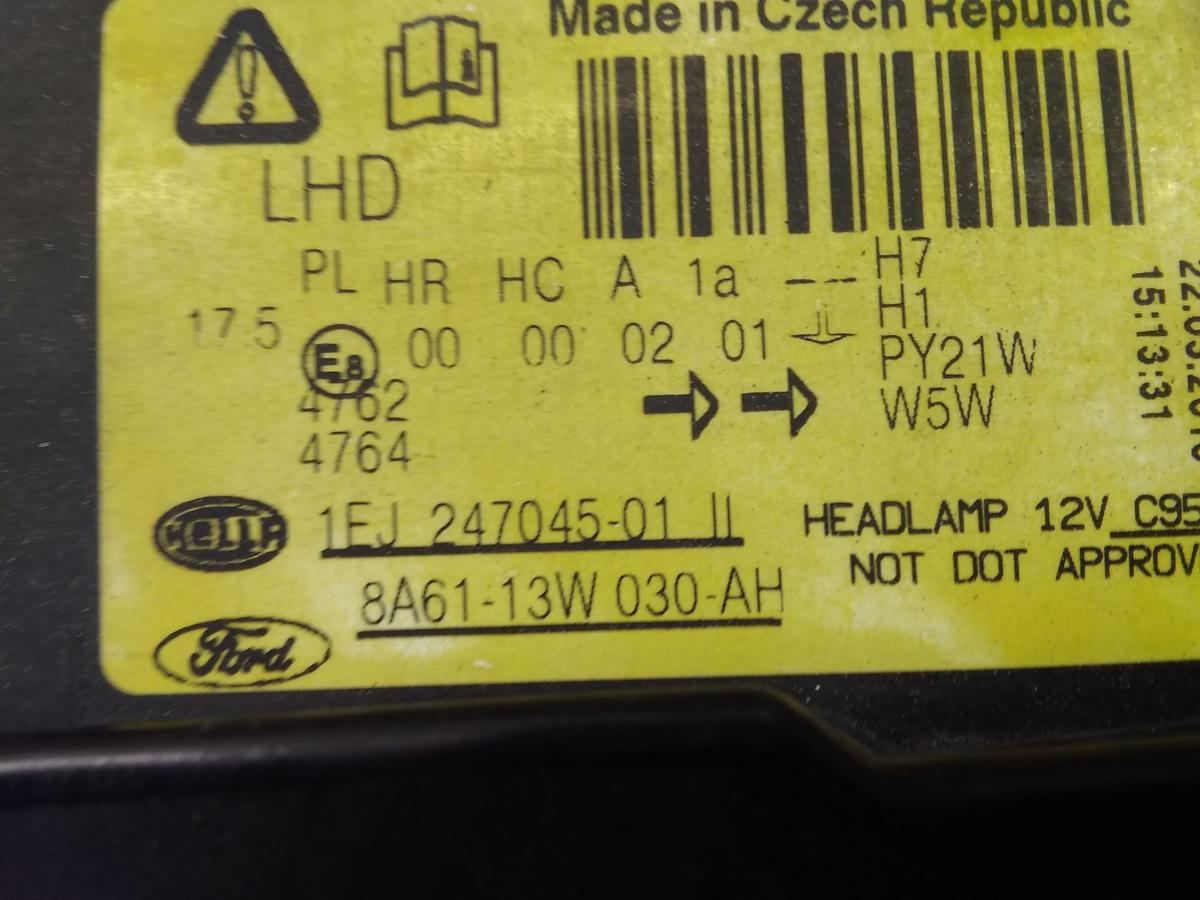 Ford Fiesta JA8 original Scheinwerfer links Hella mit LWR Bj.2010