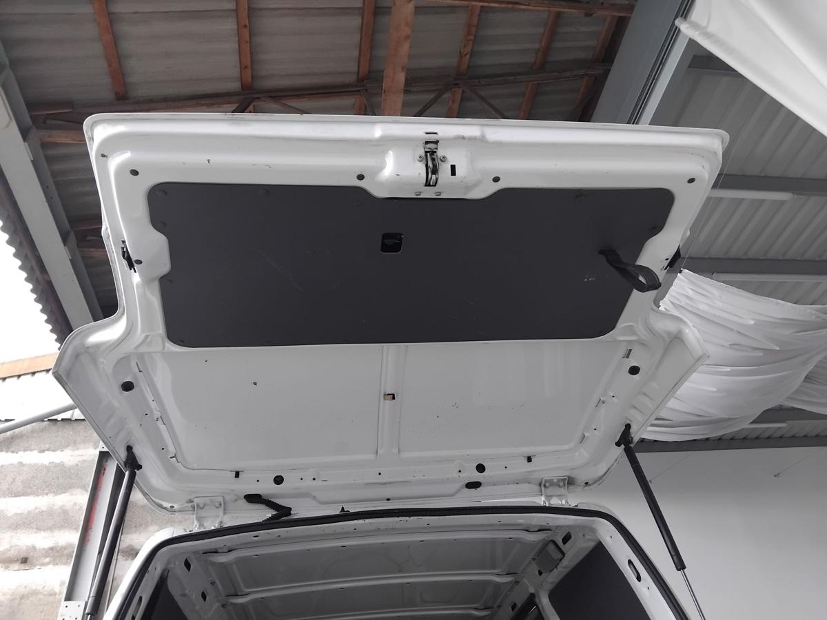 Mercedes Benz Vito 638 Kastenwagen Heckklappe arktikweiss 9147 BJ2003 Mängel