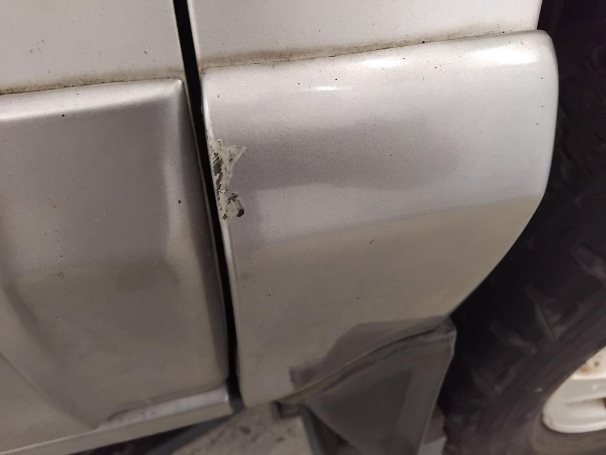 Hyundai Santa Fe SM original Kotflügel vorn rechts BJ2003 LS smart silvermetallic