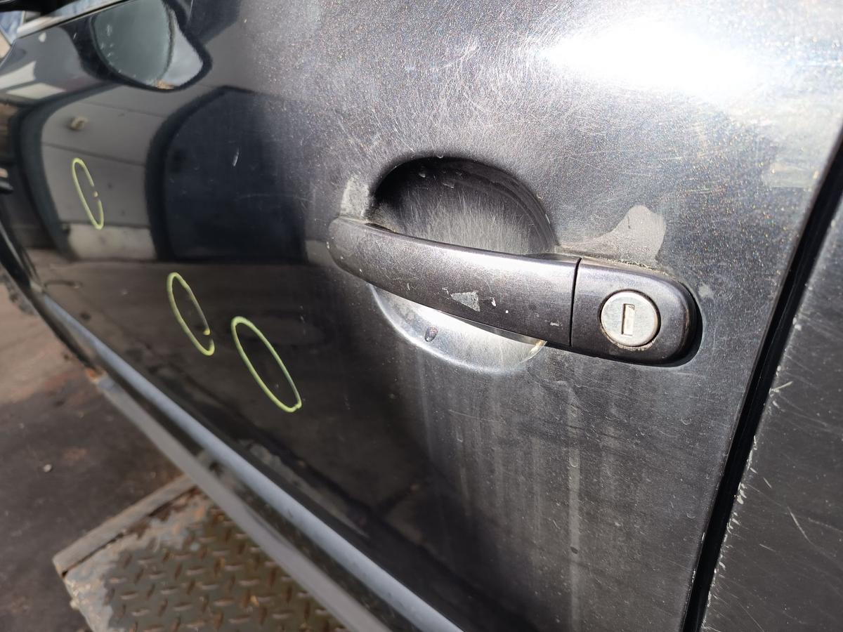 VW Passat 3BG original T&uuml;r vorn links Fahrer C9Z Black magic Bj 2002