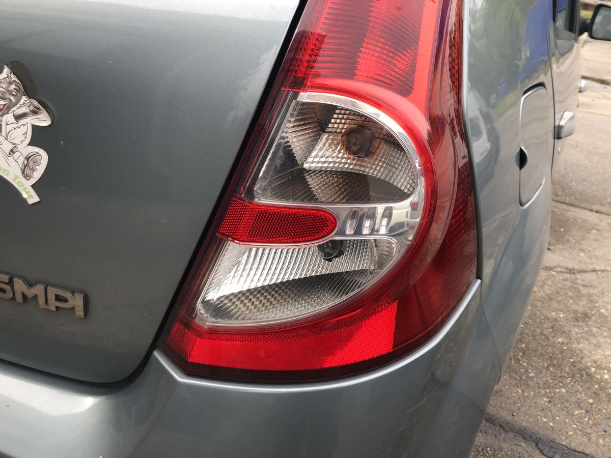 Dacia Sandero BS0 R&uuml;ckleuchte rechts R&uuml;cklicht Heckleuchte OEM