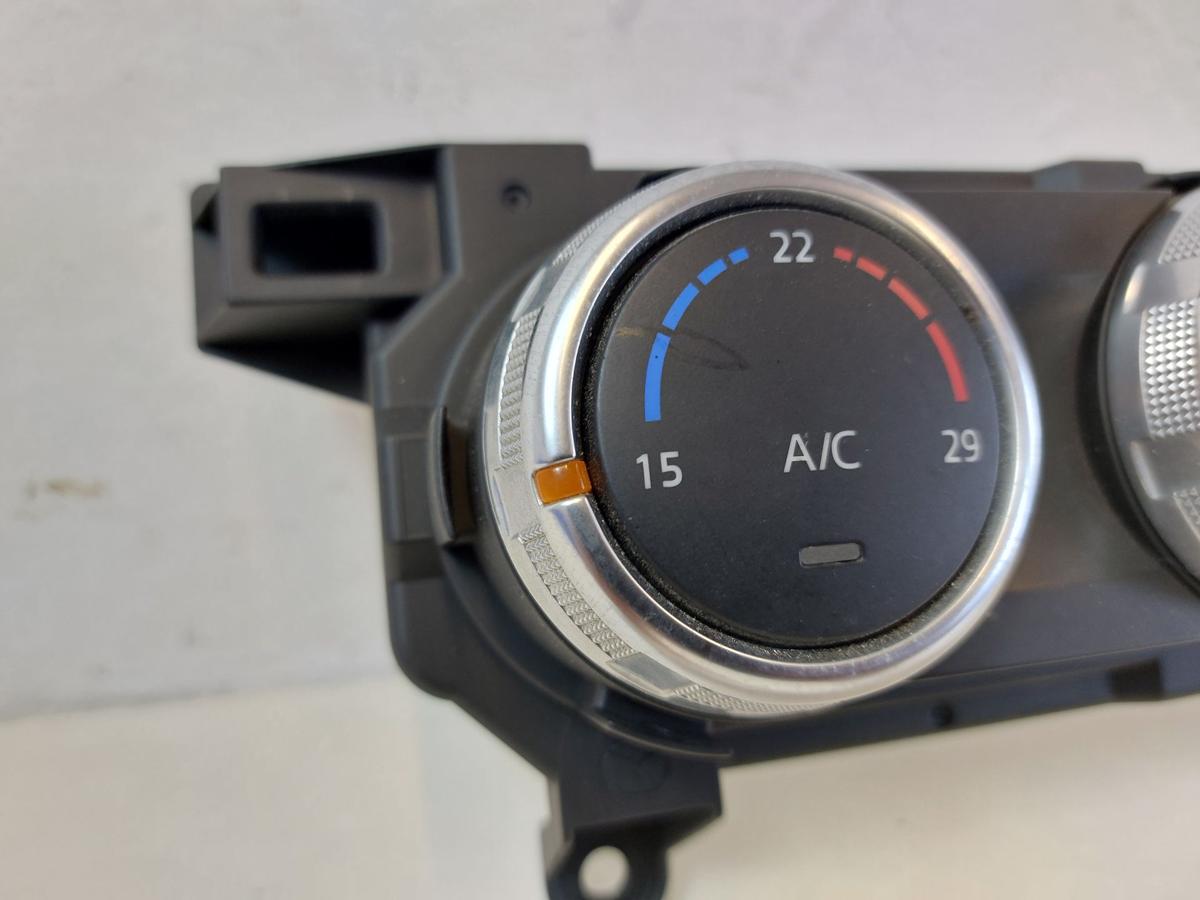 Mazda 2 Typ DJ Klimabedienteil Heizungsregulierung manuelle Klima OEM