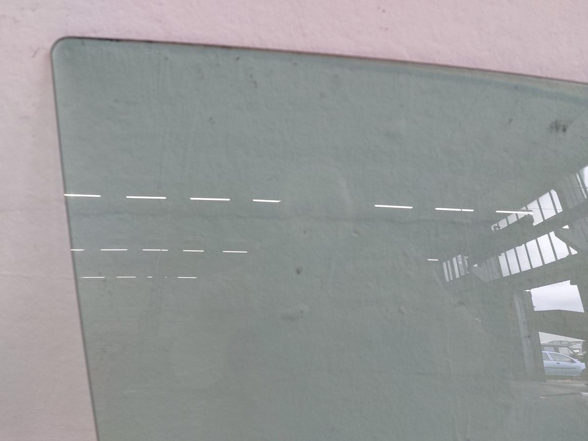 Seat Altea 5P Türscheibe Kurbelscheibe Scheibe vorn rechts grün