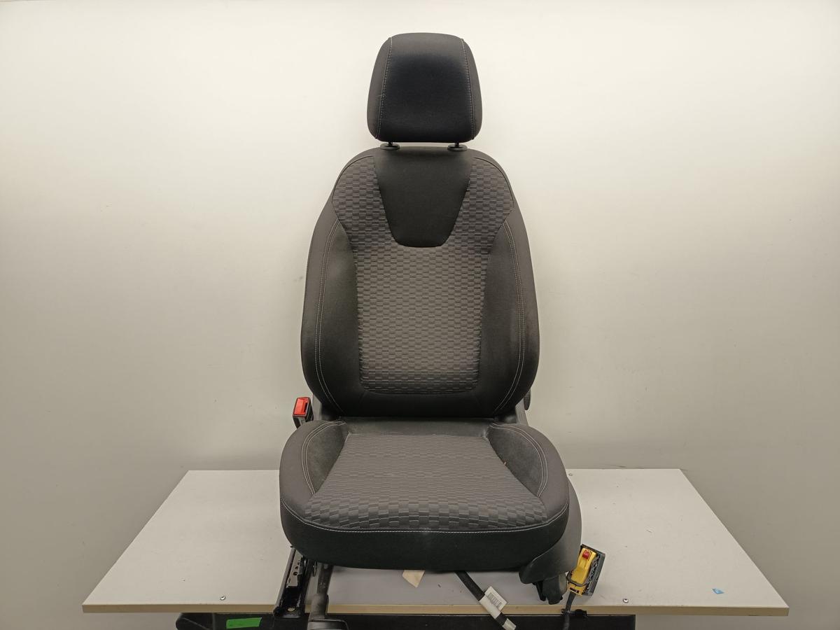 Opel Astra K original Sitz vorne links Stoff Sitzheizung Baujahr 2018