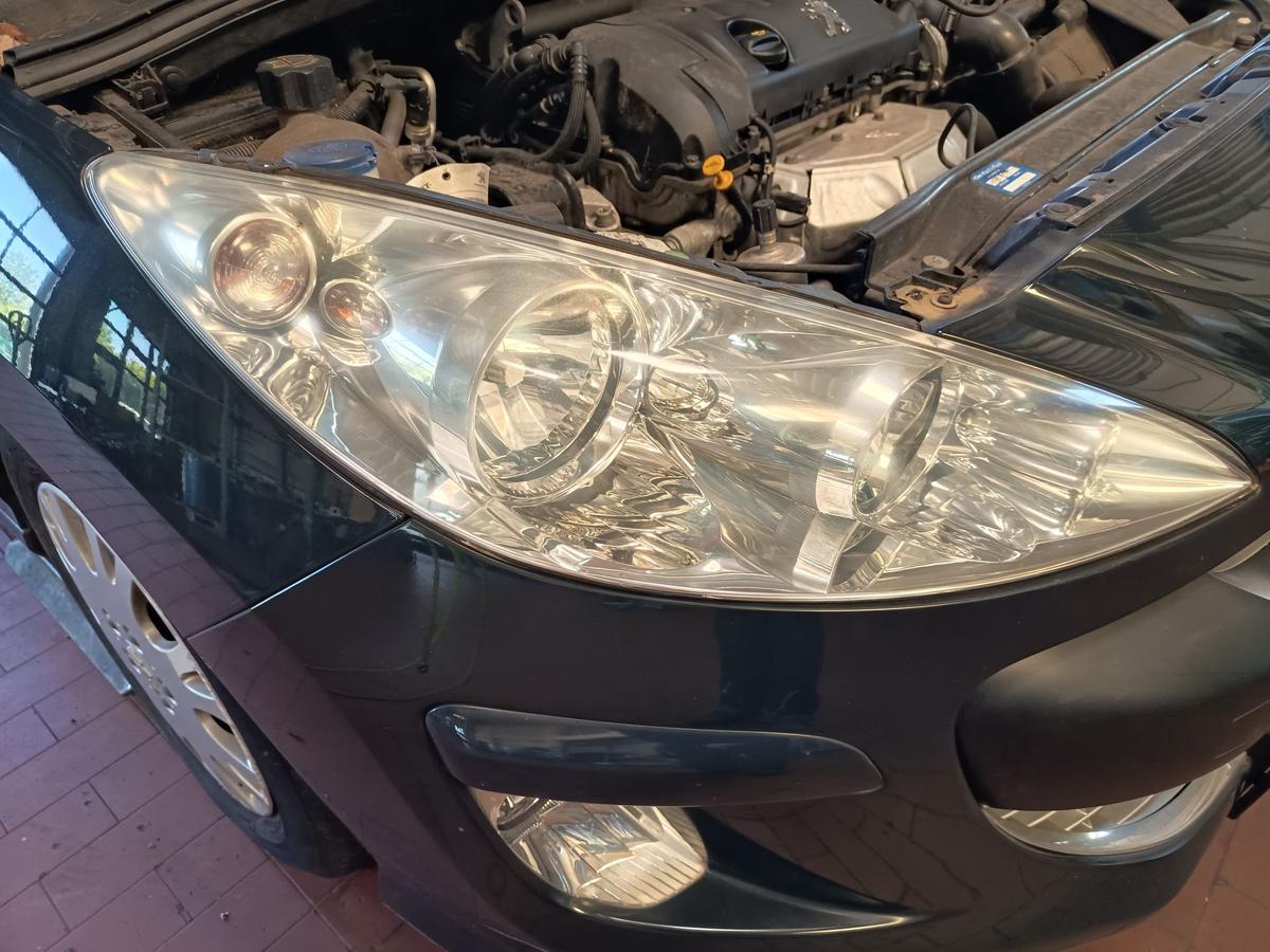 Peugeot 308I original Scheinwerfer rechts Halogen Baujahr 2008