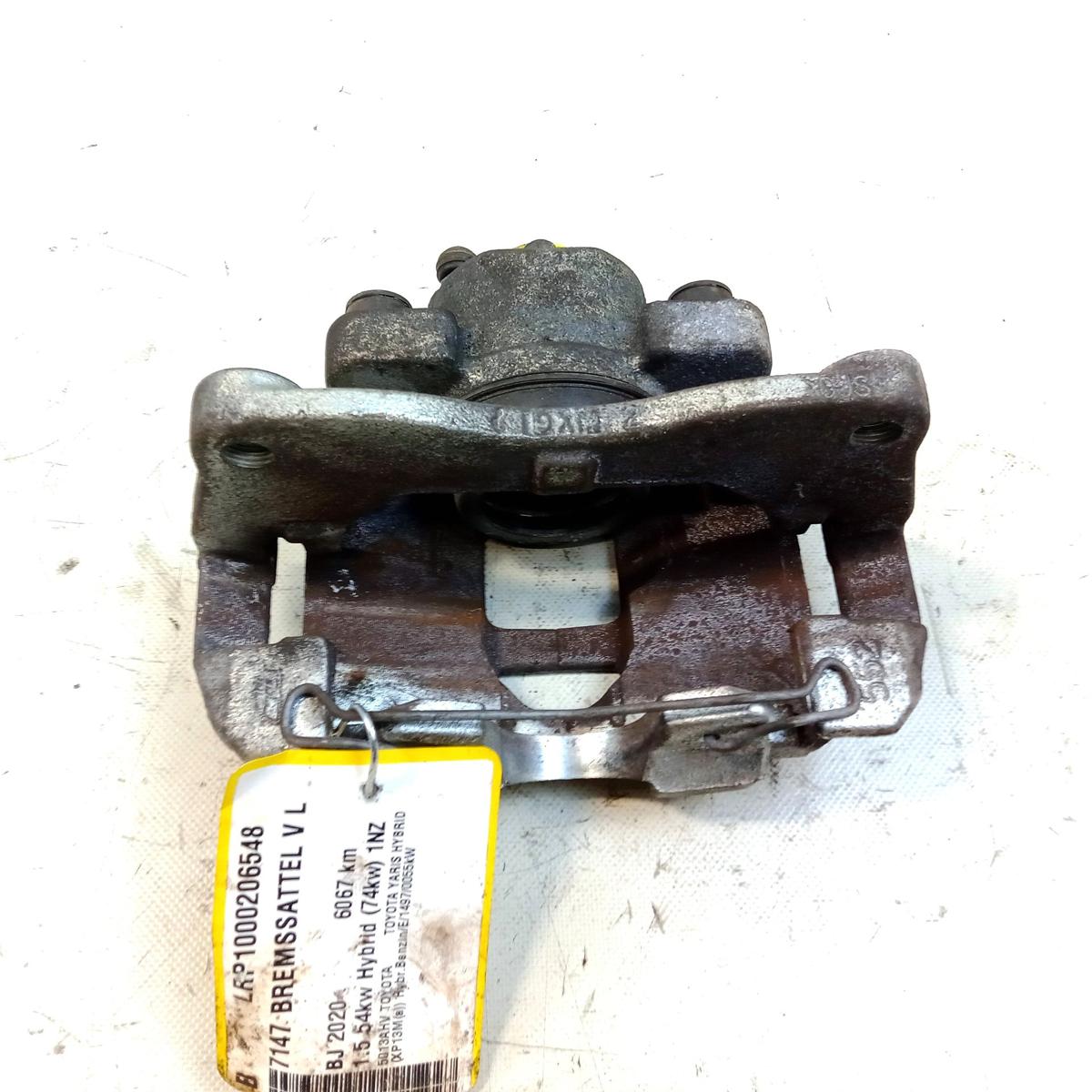 Toyota Yaris 3 Hybrid XP13 original Bremssattel vorn links mit Tr&auml;ger Bj.2020