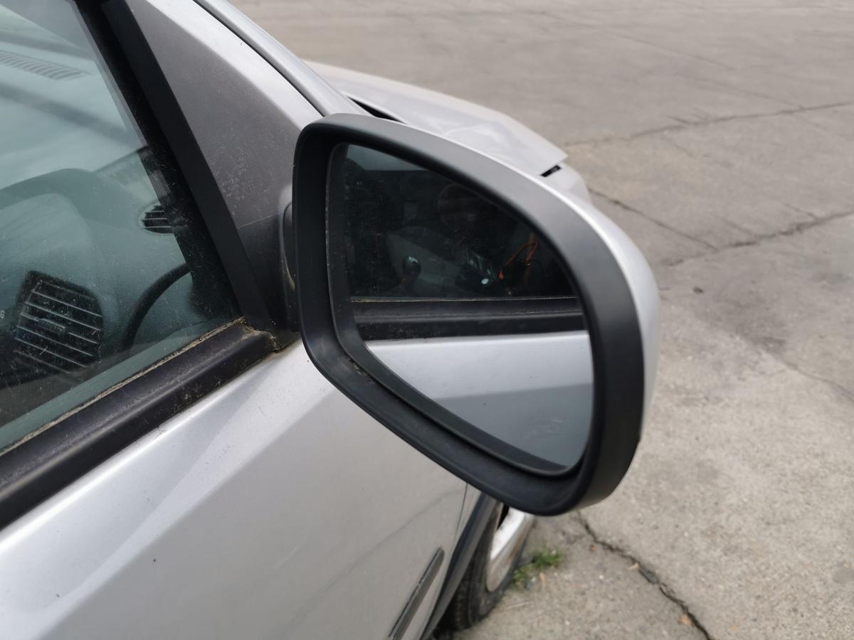 Opel Corsa C Aussenspiegel R&uuml;ckspiegel Spiegel rechts elektr Z157 Starsilber III