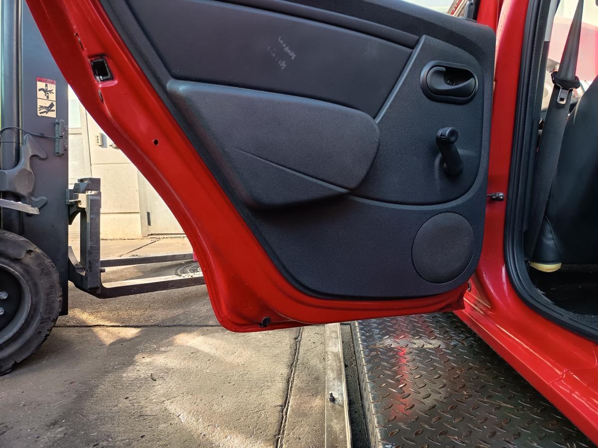 Dacia Sandero 1 BS original Tür hinten links Fond OV21D Red Passion Bj 2009